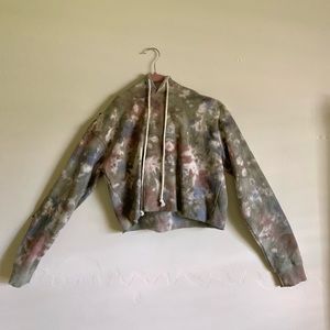 Cropped tie dye hoodie